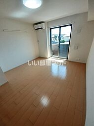 カシーヌ　ショコラIV 102 1階ワンルームのリビング/ダイニング