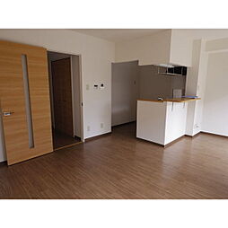 アルバクオーレA・B A105 1階1LDKのリビング/ダイニング