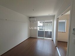 KSK北上I 103 1階1LDKのリビング/ダイニング