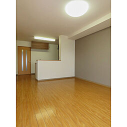 メルヴェール 302 3階2LDKのリビング/ダイニング