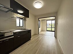 メゾンドメルシ− 101 1階2Kのリビング/ダイニング