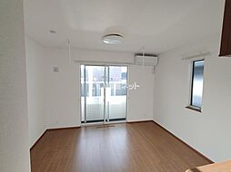 A.court 107 1階ワンルームのリビング/ダイニング