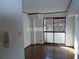 レフィナードＫ　I 101 1階ワンルームのリビング/ダイニング