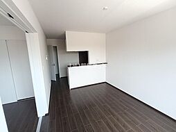 East Village I棟 205 2階1SLDKのリビング/ダイニング