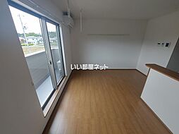 Stella II 203 2階1LDKのリビング/ダイニング