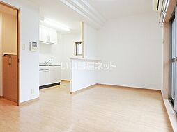 バロンズコート 102 1階1LDKのリビング/ダイニング