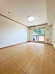 ヴィオラＧ 103 1階ワンルームのリビング/ダイニング