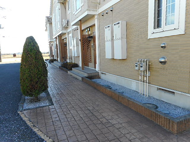 2 / 3
