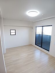 ラフォーレ 201 2階1LDKのリビング/ダイニング