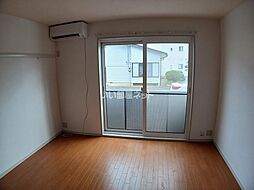 デラッセ・シャンブル 102 1階1Kのリビング/ダイニング