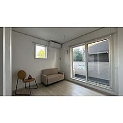 メリディアン国見駅前伍番館 102 1階1LDKのリビング/ダイニング