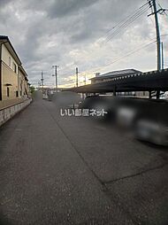 4 / 8