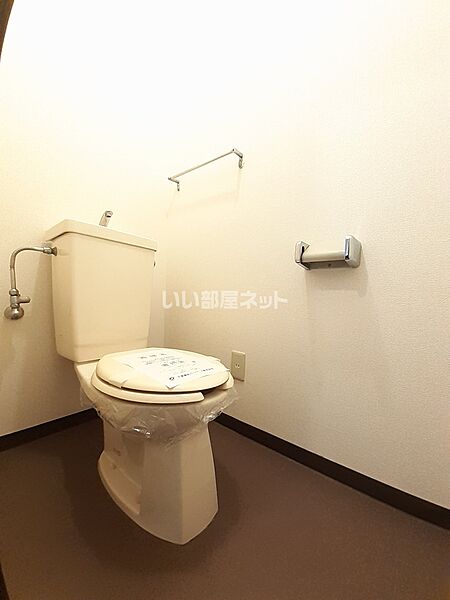 ハッピネスＥ 1階 | 東京都北区上十条 賃貸マンション トイレ