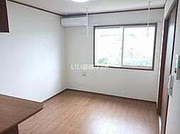 メゾンドショコラ 203 2階1LDKのリビング/ダイニング