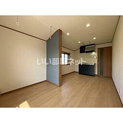 レントハウスＦｕｓｓａ860 101 1階ワンルームのリビング/ダイニング