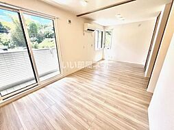 ロイヤルステージ雑賀町 203 2階1LDKのリビング/ダイニング