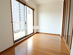 ドレッセ草牟田 203 2階1LDKのリビング/ダイニング