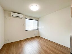 IXO Daita Valley（イクシオ ダイタ バレー） 102 1階ワンルームのリビング/ダイニング