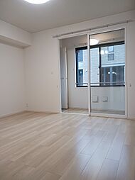 ファレノプシスI 102 1階1Kのリビング/ダイニング