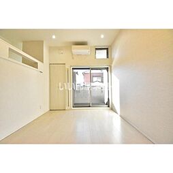 シーサイドヴィラ 101 1階ワンルームのリビング/ダイニング