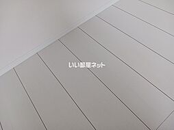 ニュースカイタウンB棟 202 2階1LDKのリビング/ダイニング