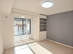 ボヌールＭ 102 1階ワンルームのリビング/ダイニング