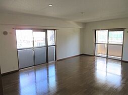 サーパス佐賀駅前 4階3LDKのリビング/ダイニング