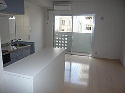 JR豊肥本線 新水前寺駅 徒歩5分の賃貸マンション 3階ワンルームのリビング/ダイニング