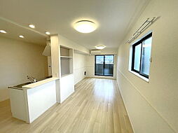 マリーゴールド 201 2階2LDKのリビング/ダイニング