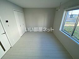 スターティス六実 203 2階1Kのリビング/ダイニング