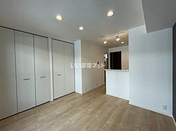 ウィスタリア 101 1階1LDKのリビング/ダイニング