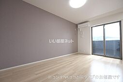 ヤングウッズ柏の葉I 202 2階1LDKのリビング/ダイニング