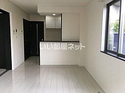 ディアコートE 101 1階1LDKのリビング/ダイニング