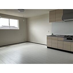 上毛電気鉄道 江木駅 7.6kmの賃貸アパート 2階1SLDKのリビング/ダイニング