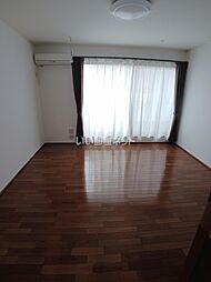 レトア伏石 105 1階ワンルームのリビング/ダイニング