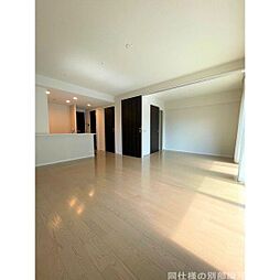 メガシティテラス4棟 1 10階3LDKのリビング/ダイニング