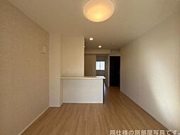 ルナ　ハウス 101 2階1LDKのリビング/ダイニング