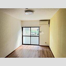 ホワイトキャッスル 107 1階ワンルームのリビング/ダイニング