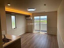 アルフィーネII 301 2階1LDKのリビング/ダイニング