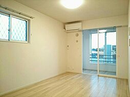 ロイヤル　シルク 105 1階1LDKのリビング/ダイニング