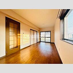 シャイニー35 203 2階2LDKのリビング/ダイニング