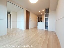 ソレイユＹ 203 2階2LDKのリビング/ダイニング