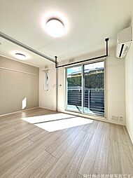 ウィズハイム西松本 201 2階1LDKのリビング/ダイニング