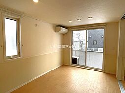 シャーメゾンｆａｍ 102 1階1LDKのリビング/ダイニング