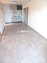 ハイブリッジ・セジュール 201 2階2LDKのリビング/ダイニング