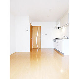 APT坂上　A棟・B棟 B1 2階2LDKのリビング/ダイニング