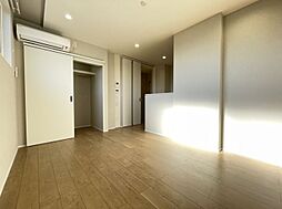 グローリー上関 104 1階1LDKのリビング/ダイニング