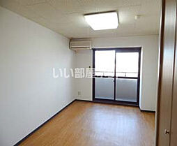 クローバーハイツIII 505 5階1Kのリビング/ダイニング