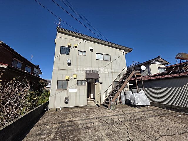 4 / 5