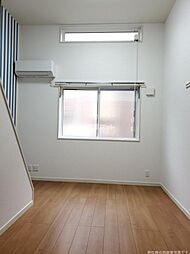 クリムゾンハイツ的場 202 2階1Kのリビング/ダイニング